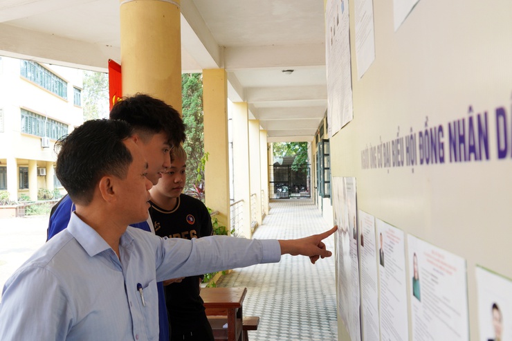 Đồng chí Bí thư Đảng ủy phường Chương Mỹ - Phí Minh Hải kiểm tra, động viên công tác chuẩn bị bầu cử trên địa bàn phường- Ảnh 6.