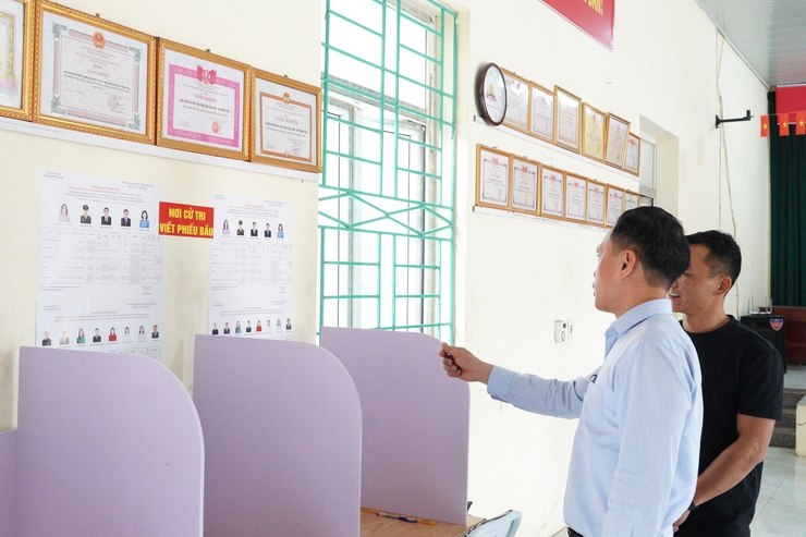 Đồng chí Bí thư Đảng ủy phường Chương Mỹ - Phí Minh Hải kiểm tra, động viên công tác chuẩn bị bầu cử trên địa bàn phường- Ảnh 10.