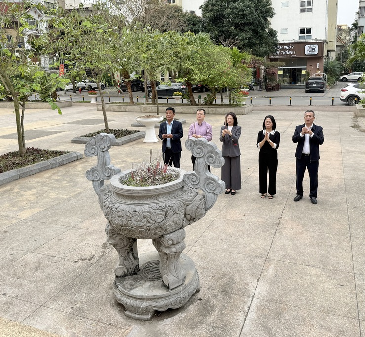 Phường Bồ Đề tổ chức Lễ dâng hương, báo cáo về công tác bầu cử đại biểu Quốc hội khóa XVI và đại biểu HĐND các cấp nhiệm kỳ 2026 – 2031- Ảnh 5.