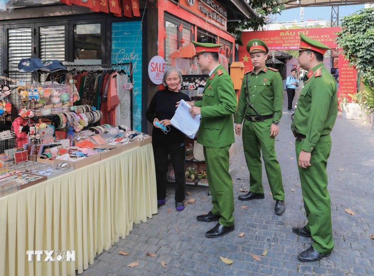 CỬA NAM TRƯỚC NGÀY HỘI LỚN&nbsp;
- Ảnh 8.