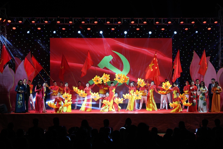 Xã Tiến Thắng tổ chức chương trình nghệ thuật chào mừng bầu cử- Ảnh 1.