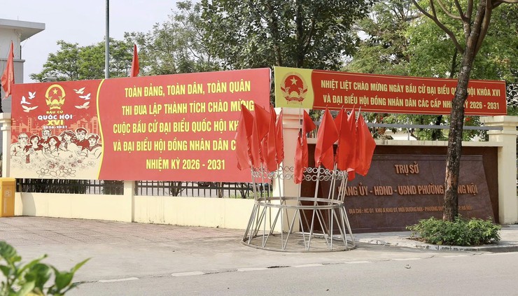 Phường Dương Nội rực rỡ cờ hoa, sẵn sàng cho ngày hội non sông- Ảnh 5.