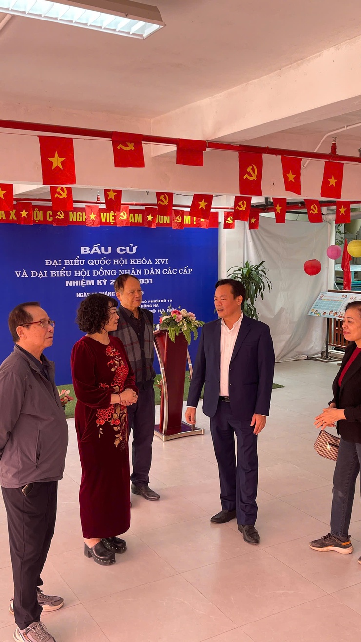 Phường Hồng Hà kiểm tra công tác chuẩn bị cho ngày bầu cử đại biểu quốc hội khóa XVI và Đại biểu HĐND các cấp nhiệm kỳ 2026-2031- Ảnh 4.