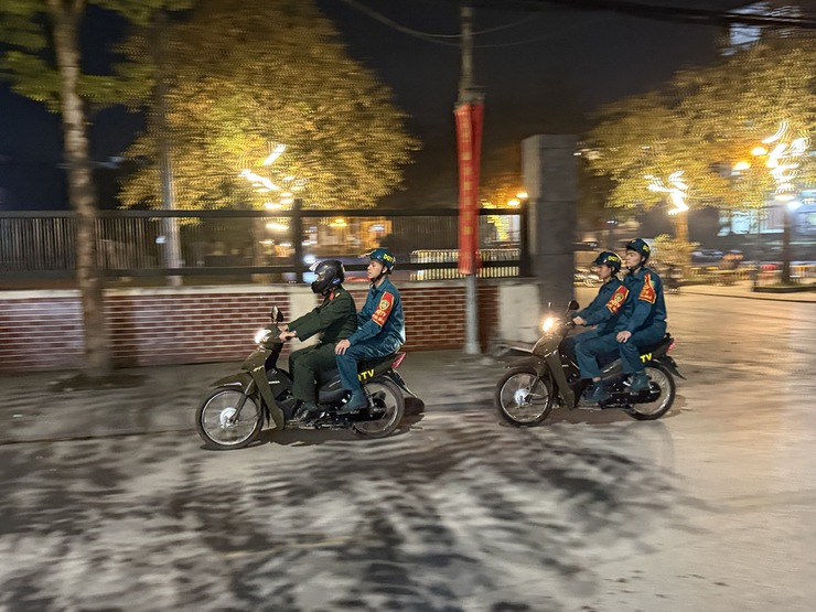 Ban Chỉ huy Quân sự phường Chương Mỹ tổ chức tuần tra, kiểm soát quân sự bảo đảm an ninh trật tự phục vụ bầu cử- Ảnh 6.