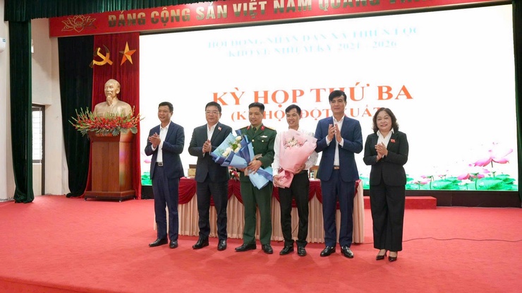 Hội đồng nhân dân xã Thiên Lộc khóa I, nhiệm kỳ 2021 - 2026 tổ chức kỳ họp thứ Ba (kỳ họp đột xuất)- Ảnh 12.