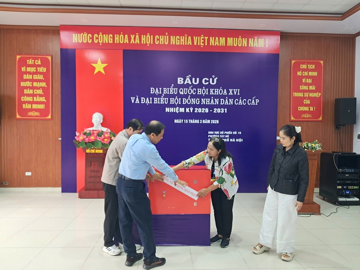 Phường Tây Hồ: Đồng loạt tổ chức diễn tập khai mạc bầu cử tại các khu vực bỏ phiếu, sẵn sàng cho ngày hội toàn dân.- Ảnh 11.