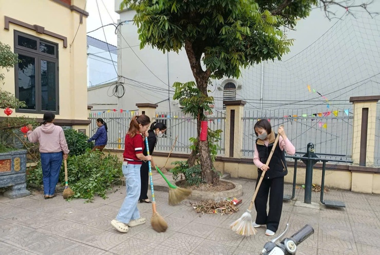 XÃ ỨNG HÒA RA QUÂN TỔNG VỆ SINH MÔI TRƯỜNG CHÀO MỪNG NGÀY HỘI LỚN CỦA TOÀN DÂN- Ảnh 8.