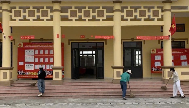 XÃ ỨNG HÒA RA QUÂN TỔNG VỆ SINH MÔI TRƯỜNG CHÀO MỪNG NGÀY HỘI LỚN CỦA TOÀN DÂN- Ảnh 2.