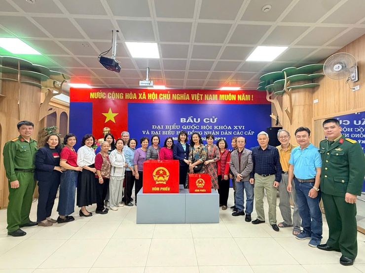 Hoàn Kiếm đã sẵn sàng là bông hoa đẹp nhất trong ngày hội non sông- Ảnh 4.