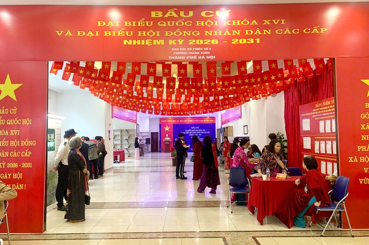 Cử tri phường Thanh Xuân nô nức tham gia Ngày hội bầu cử đại biểu Quốc hội khóa XVI và đại biểu HĐND các cấp nhiệm kỳ 2026-2031- Ảnh 1.