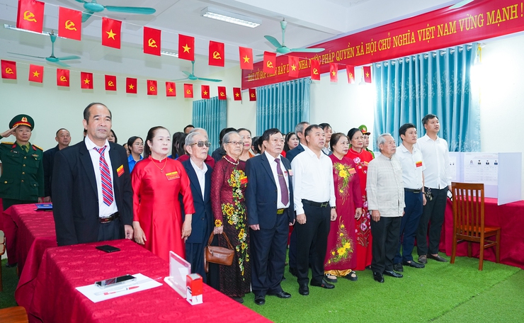 Đồng chí Phó Bí thư Đảng ủy, Chủ tịch UBND xã Quốc Oai dự khai mạc bầu cử đại biểu Quốc hội khóa XVI và đại biểu HĐND các cấp nhiệm kỳ 2026–2031- Ảnh 1.