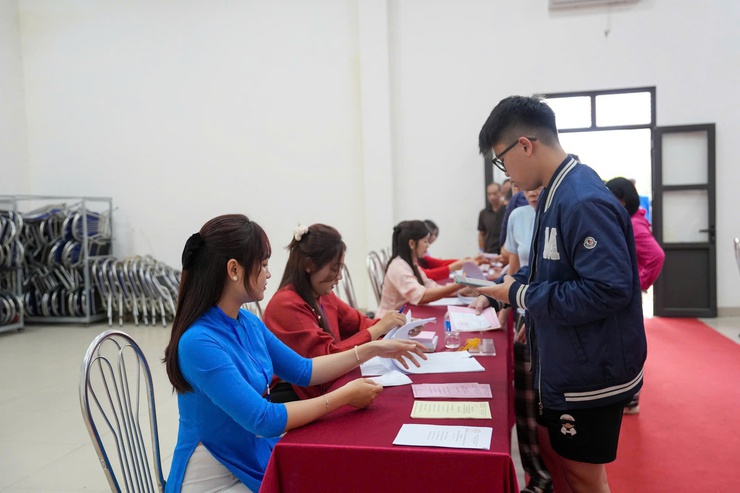 Lá phiếu - niềm tin và khát vọng dựng xây quê hương, đất nước- Ảnh 10.