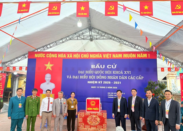 25/25 khu vực bầu cử phường Phú Lương khai mạc Ngày hội toàn dân đi bầu cử- Ảnh 5.