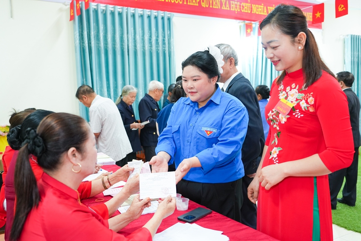 Đồng chí Phó Bí thư Đảng ủy, Chủ tịch UBND xã Quốc Oai dự khai mạc bầu cử đại biểu Quốc hội khóa XVI và đại biểu HĐND các cấp nhiệm kỳ 2026–2031- Ảnh 13.