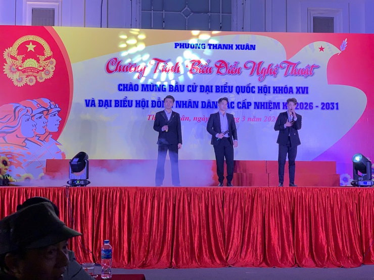 Phường Thanh Xuân tưng bừng tổ chức văn nghệ chào mừng bầu cử- Ảnh 3.