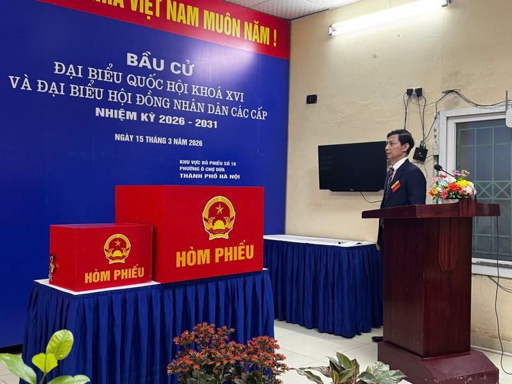 Tưng bừng ngày hội bầu cử – Cử tri Phường Ô Chợ Dừa phấn khởi đi bỏ phiếu từ sớm- Ảnh 24.