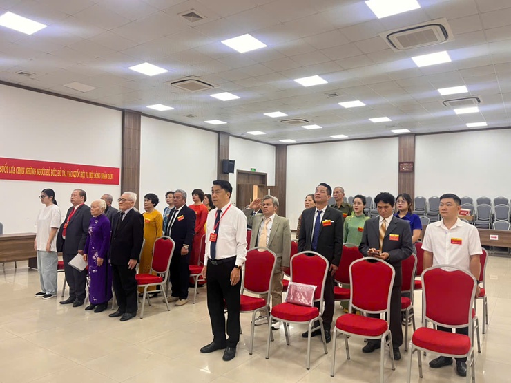 Tưng bừng ngày hội bầu cử – Cử tri Phường Ô Chợ Dừa phấn khởi đi bỏ phiếu từ sớm- Ảnh 34.