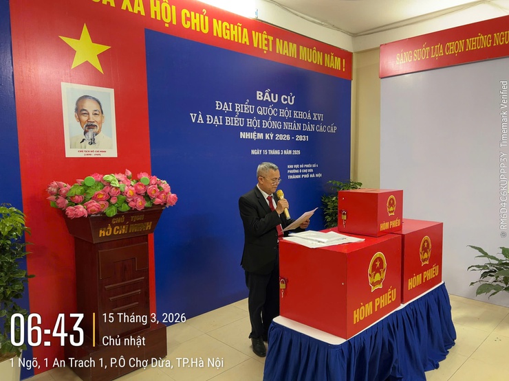 Tưng bừng ngày hội bầu cử – Cử tri Phường Ô Chợ Dừa phấn khởi đi bỏ phiếu từ sớm- Ảnh 17.