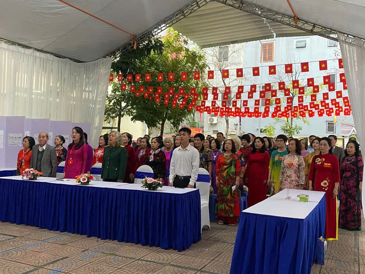 Tưng bừng ngày hội bầu cử – Cử tri Phường Ô Chợ Dừa phấn khởi đi bỏ phiếu từ sớm- Ảnh 18.