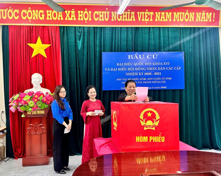 PHƯỜNG SƠN TÂY NÔ NỨC TRONG NGÀY HỘI BẦU CỬ- Ảnh 26.