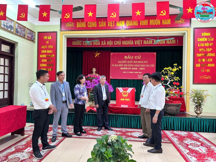 Lãnh đạo xã Hưng Đạo kiểm tra công tác bầu cử tại các khu vực bỏ phiếu- Ảnh 2.