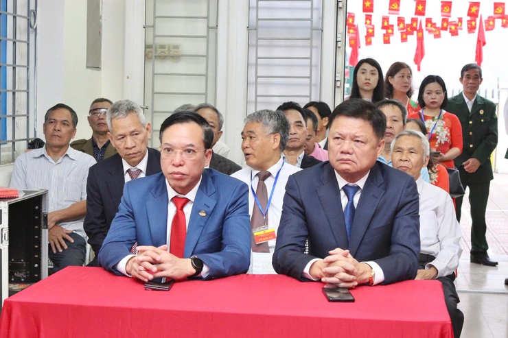 Phường Long Biên rộn ràng ngày hội non sông- Ảnh 1.