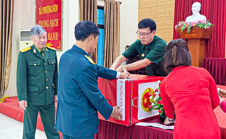 Quốc Oai: Đến 10h, hơn 74,76% cử tri đã tham gia bỏ phiếu, điểm cao nhất đạt 96,38%- Ảnh 2.