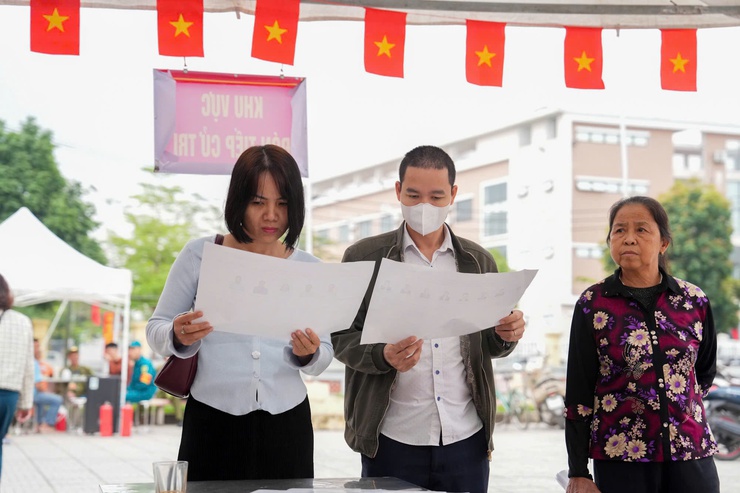 Lá phiếu - niềm tin và khát vọng dựng xây quê hương, đất nước- Ảnh 2.