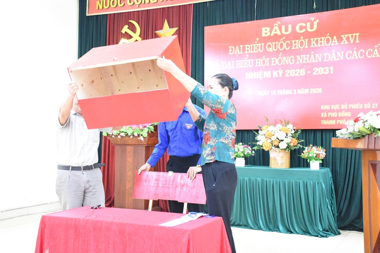 xã Phù Đổng rộn ràng Ngày hội bầu cử- Ảnh 2.