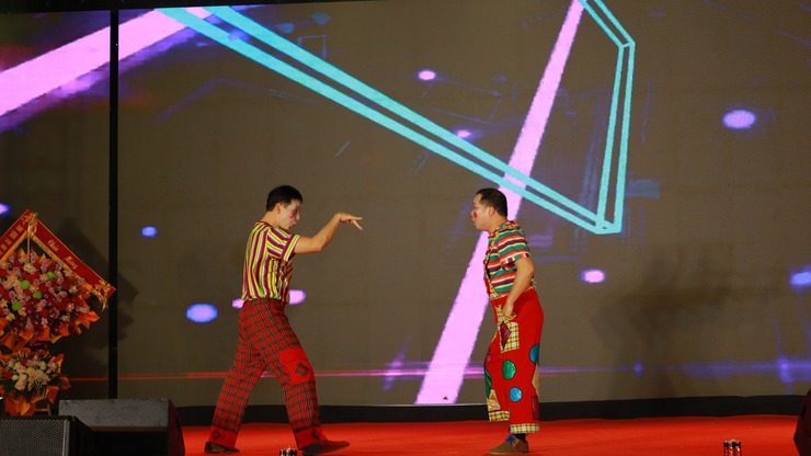 Rực rỡ đêm nghệ thuật chào mừng ngày hội bầu cử tại xã Suối Hai- Ảnh 3.