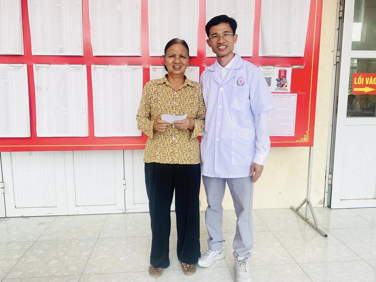 Cán bộ y tế xã Đại Xuyên tích cực phục vụ ngày hội bầu cử của Nhân dân- Ảnh 2.