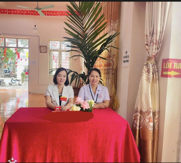 Cán bộ y tế xã Đại Xuyên tích cực phục vụ ngày hội bầu cử của Nhân dân- Ảnh 1.