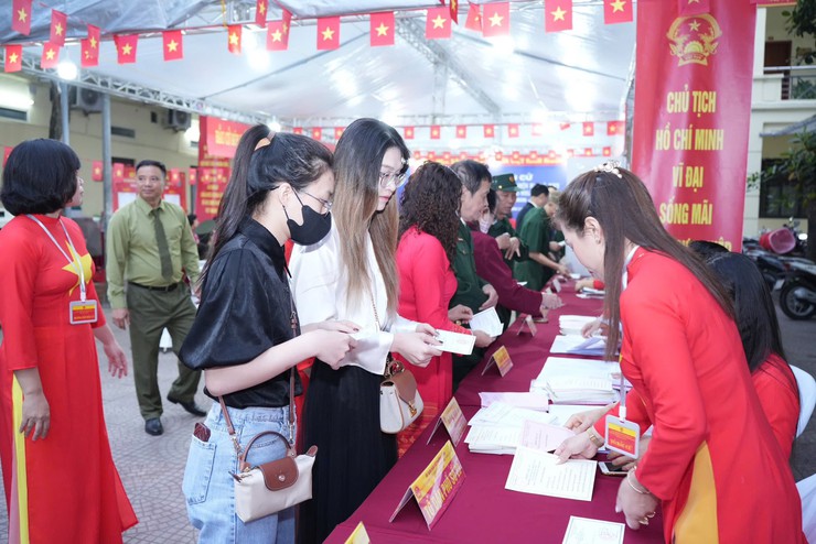 NIỀM VUI TỪ NHỮNG "LÁ PHIẾU TRÁCH NHIỆM"- Ảnh 2.