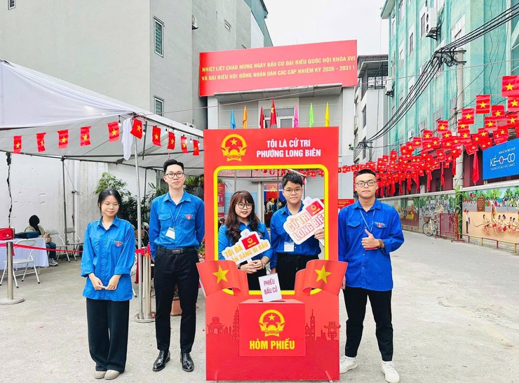 Long Biên: Gần 44 nghìn cử tri đi bỏ phiếu, đạt 98,75%- Ảnh 5.
