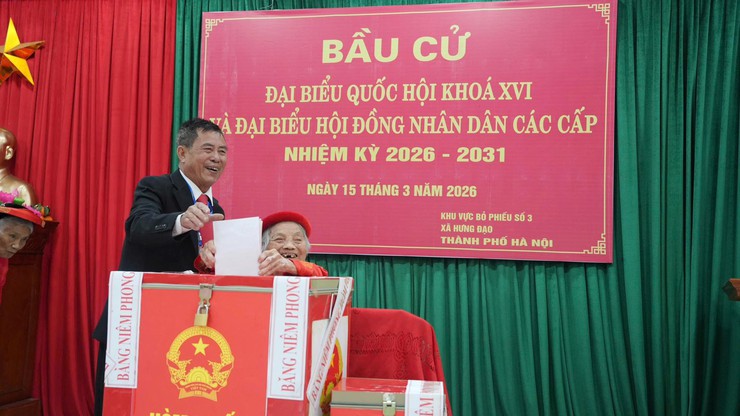 CỬ TRI XÃ HƯNG ĐẠO TÍCH CỰC THAM GIA NGÀY HỘI BẦU CỬ- Ảnh 3.