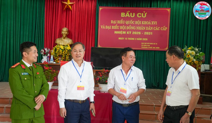 Lãnh đạo xã Hưng Đạo kiểm tra công tác bầu cử tại các khu vực bỏ phiếu- Ảnh 4.