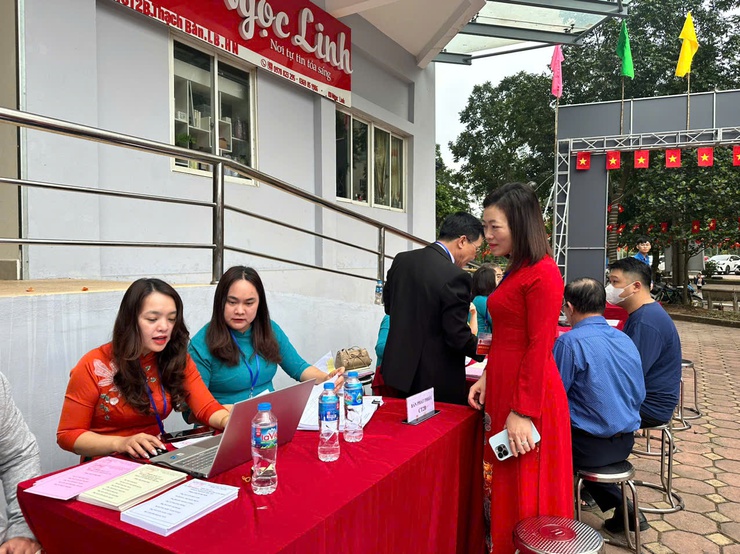 Phường Long Biên rộn ràng ngày hội non sông- Ảnh 2.