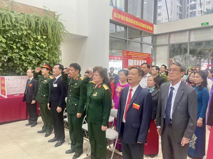 Đồng loạt 22 khu vực bỏ phiếu trên địa bàn phường Dương Nội khai mạc bầu cử- Ảnh 3.