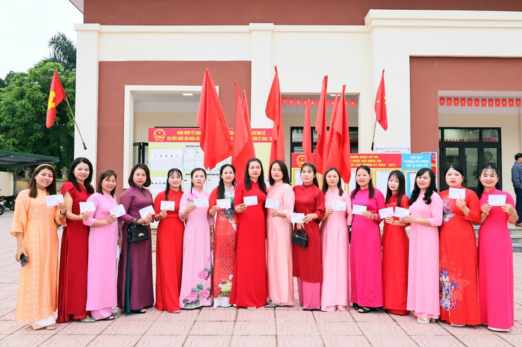 Thiêng liêng, tự hào Ngày bầu cử- Ảnh 2.