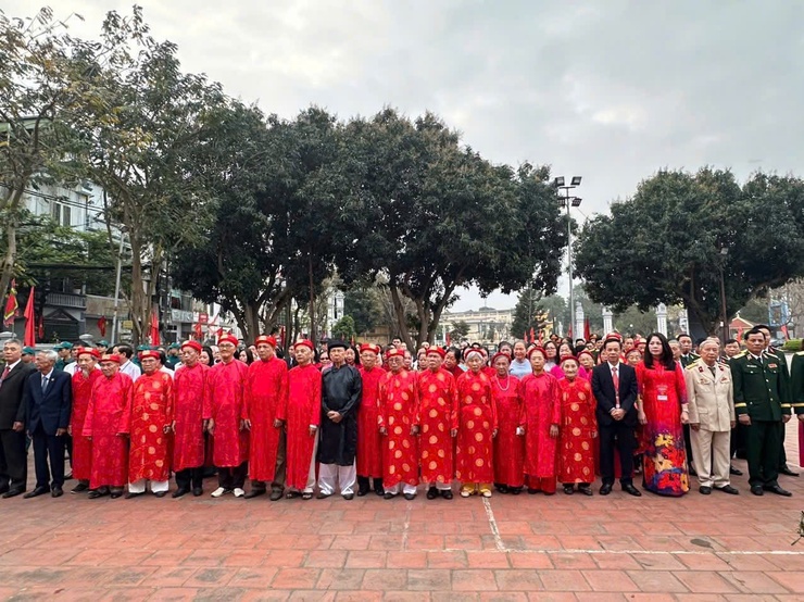 Sôi nổi Ngày hội bầu cử đại biểu Quốc hội và HĐND các cấp.- Ảnh 8.