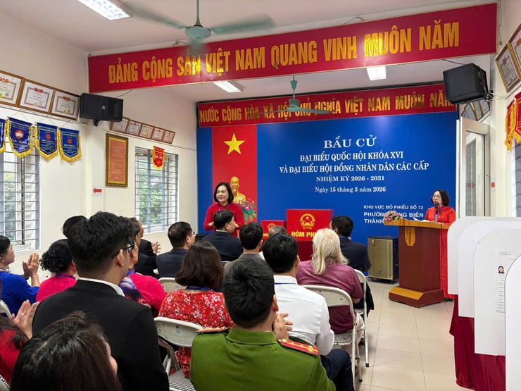 Phường Long Biên rộn ràng ngày hội non sông- Ảnh 5.