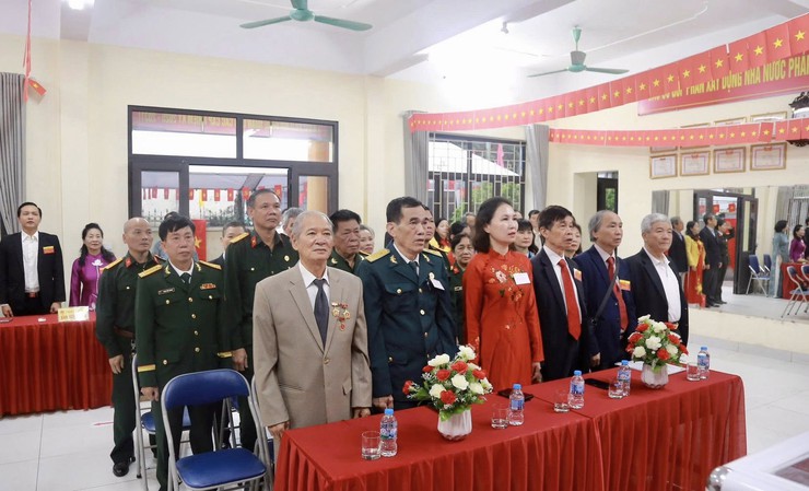 Đồng loạt 22 khu vực bỏ phiếu trên địa bàn phường Dương Nội khai mạc bầu cử- Ảnh 1.