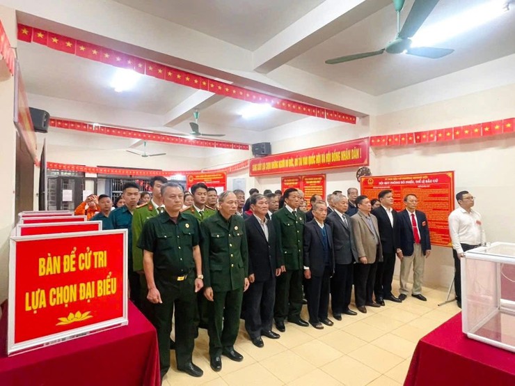 Đồng loạt 22 khu vực bỏ phiếu trên địa bàn phường Dương Nội khai mạc bầu cử- Ảnh 24.