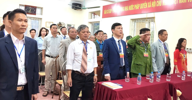 Rộn ràng Không khí ngày bầu cử tại xã Đoài Phương sáng 15/3

- Ảnh 3.