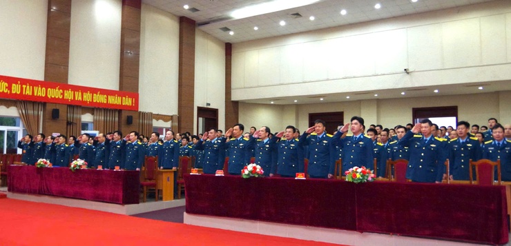 Cử tri bộ đội vững vàng lá phiếu tại xã Đoài Phương- Ảnh 2.