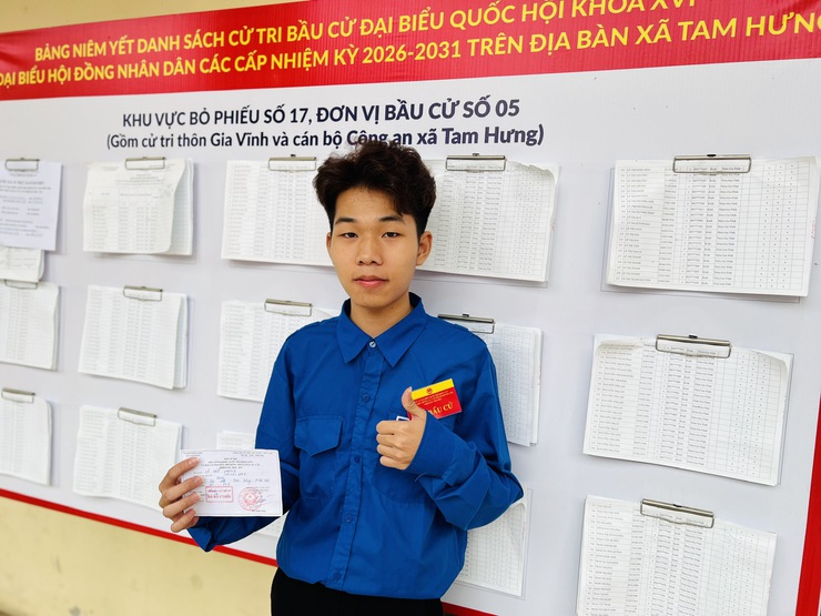 Cử tri Tam Hưng hân hoan đi bầu cử- Ảnh 5.