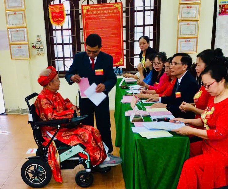 Cử tri Tam Hưng hân hoan đi bầu cử- Ảnh 13.