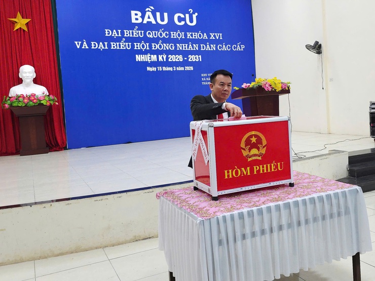 Hát Môn khai mạc sớm tại 2 khu vực bỏ phiếu từ 6 giờ sáng- Ảnh 5.