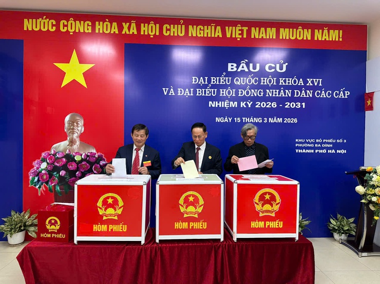 Cử tri phường Ba Đình nô nức, phấn khởi trong Ngày hội lớn của toàn dân- Ảnh 12.