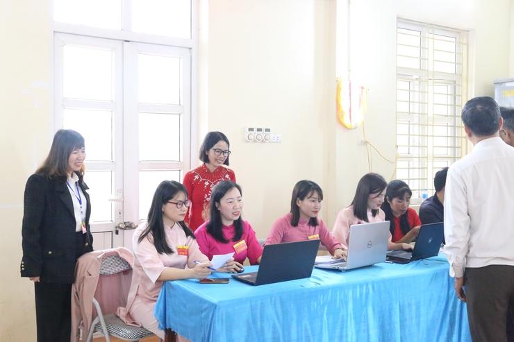 Xã Bất Bạt-TP Hà Nội: Cử tri nô nức đi bầu cử từ sớm- Ảnh 11.